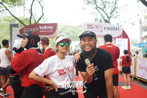 Race photo from ONE RUN 10 K