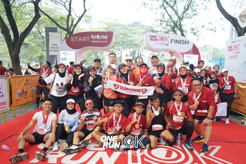 Race photo from ONE RUN 10 K