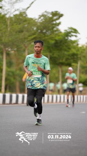 Race photo from Arutmin Borneo Run 2024