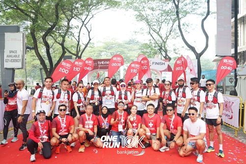Race photo from ONE RUN 10 K