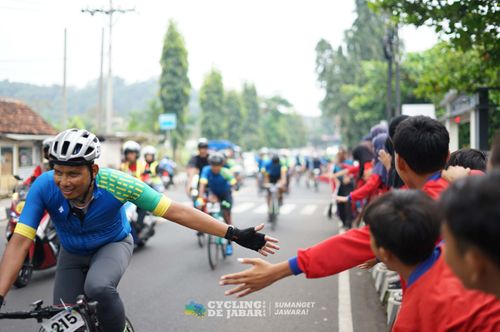 Race photo from Cycling de Jabar 2024