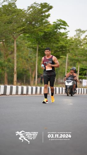 Race photo from Arutmin Borneo Run 2024
