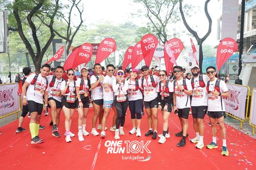 Race photo from ONE RUN 10 K