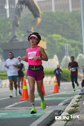 Race photo from Nu Skin Run 10K