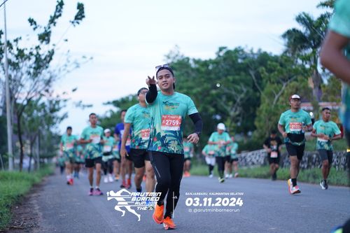 Race photo from Arutmin Borneo Run 2024