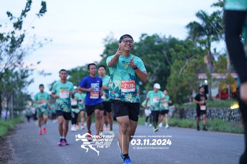 Race photo from Arutmin Borneo Run 2024