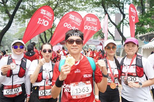 Race photo from ONE RUN 10 K