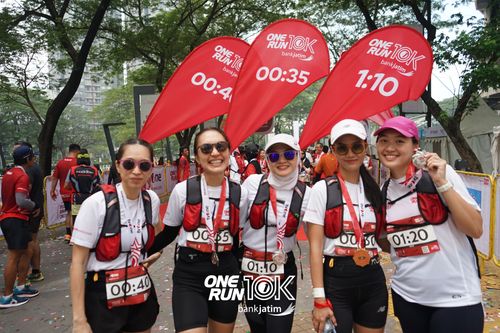 Race photo from ONE RUN 10 K