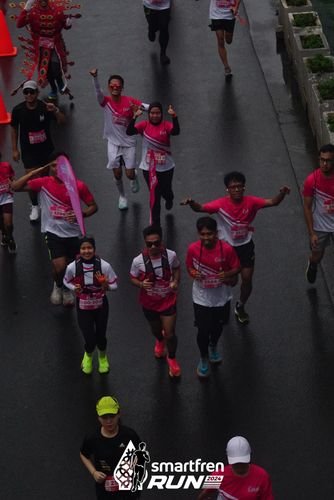 Race photo from Smartfren Run 2024