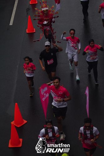 Race photo from Smartfren Run 2024