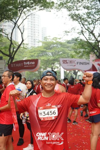 Race photo from ONE RUN 10 K