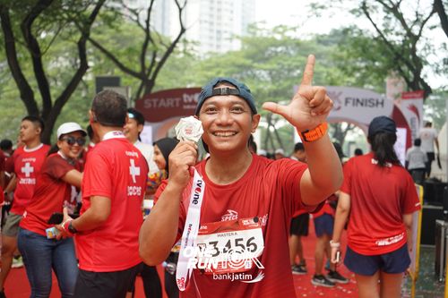 Race photo from ONE RUN 10 K