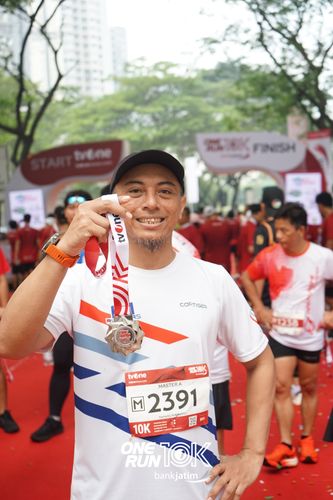 Race photo from ONE RUN 10 K
