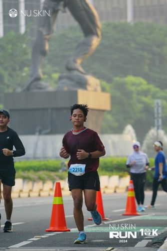 Race photo from Nu Skin Run 10K