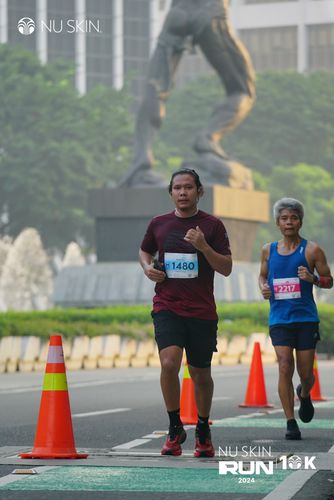 Race photo from Nu Skin Run 10K