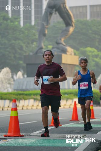 Race photo from Nu Skin Run 10K