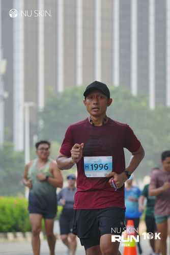 Race photo from Nu Skin Run 10K