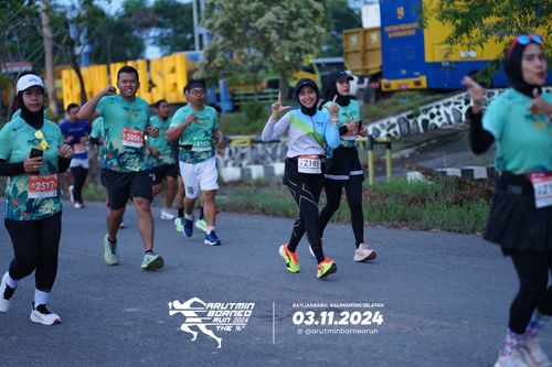 Race photo from Arutmin Borneo Run 2024
