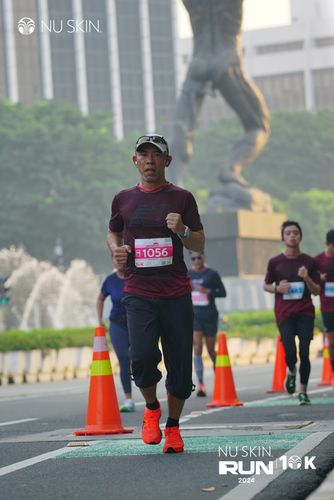 Race photo from Nu Skin Run 10K
