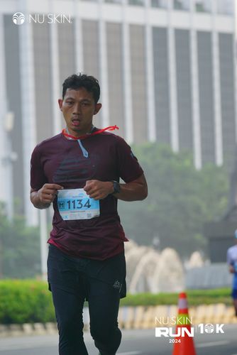 Race photo from Nu Skin Run 10K