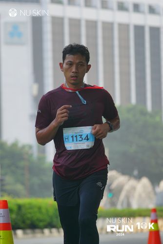 Race photo from Nu Skin Run 10K