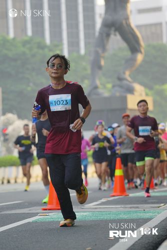 Race photo from Nu Skin Run 10K