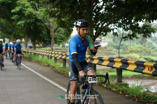 Race photo from Cycling de Jabar 2024