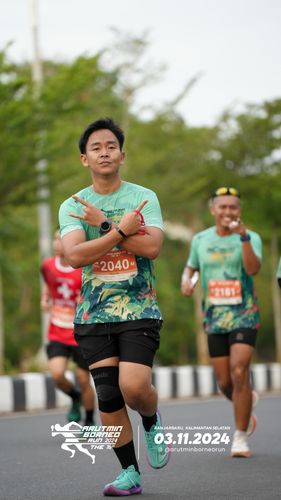 Race photo from Arutmin Borneo Run 2024