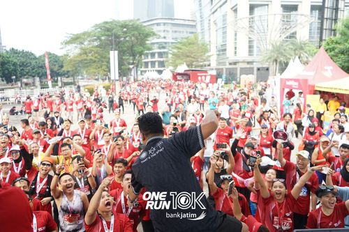 Race photo from ONE RUN 10 K
