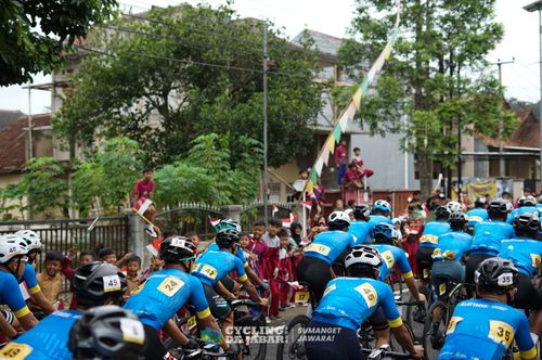 Race photo from Cycling de Jabar 2024