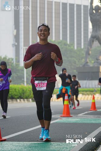 Race photo from Nu Skin Run 10K