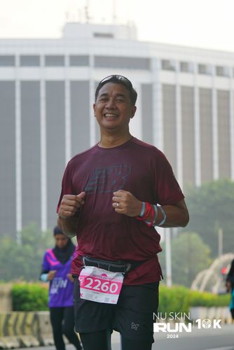 Race photo from Nu Skin Run 10K