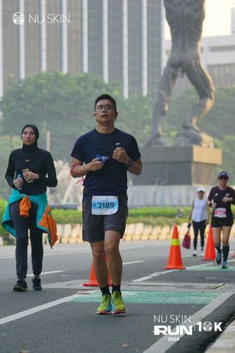 Race photo from Nu Skin Run 10K