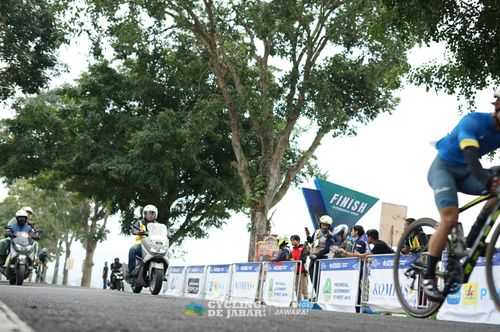 Race photo from Cycling de Jabar 2024