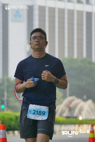 Race photo from Nu Skin Run 10K