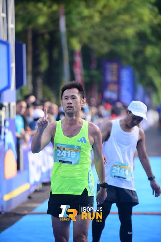 Race photo from Isoplus Run 2024 Surabaya