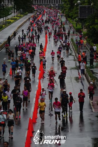 Race photo from Smartfren Run 2024