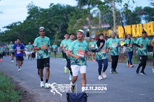 Race photo from Arutmin Borneo Run 2024