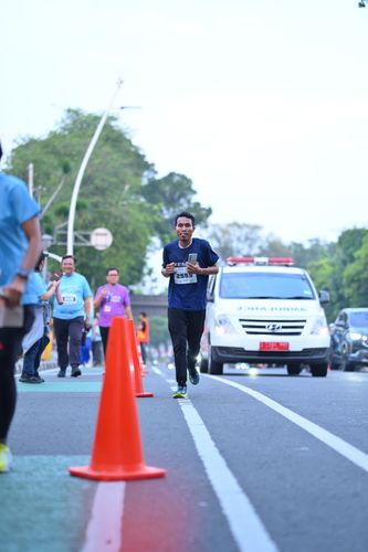 Race photo from KEMLU RUN 2025