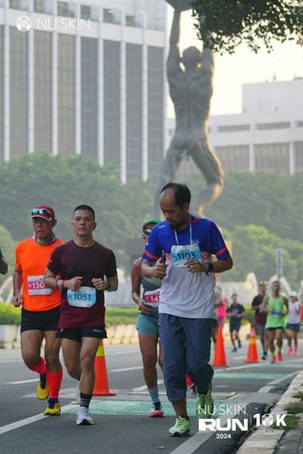 Race photo from Nu Skin Run 10K
