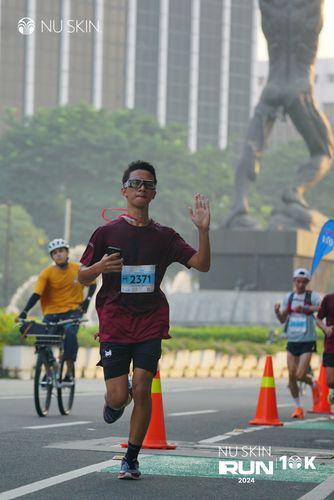 Race photo from Nu Skin Run 10K
