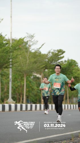 Race photo from Arutmin Borneo Run 2024