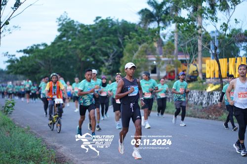 Race photo from Arutmin Borneo Run 2024