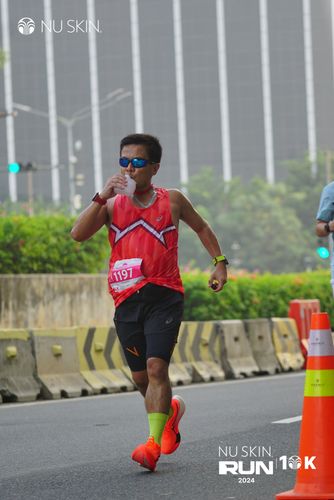 Race photo from Nu Skin Run 10K
