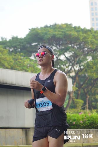 Race photo from Nu Skin Run 10K