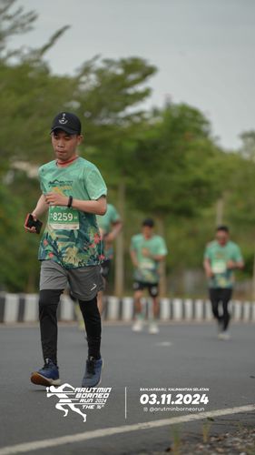 Race photo from Arutmin Borneo Run 2024