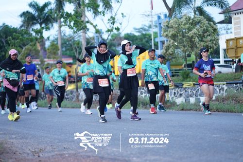 Race photo from Arutmin Borneo Run 2024