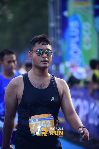 Race photo from Isoplus Run 2024 Surabaya