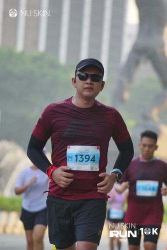 Race photo from Nu Skin Run 10K