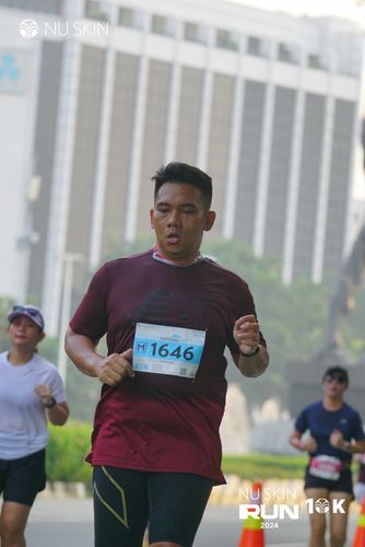 Race photo from Nu Skin Run 10K
